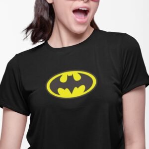 mockup-of-a-funny-woman-wearing-a-ringer-tee-and-sunglasses-27181
